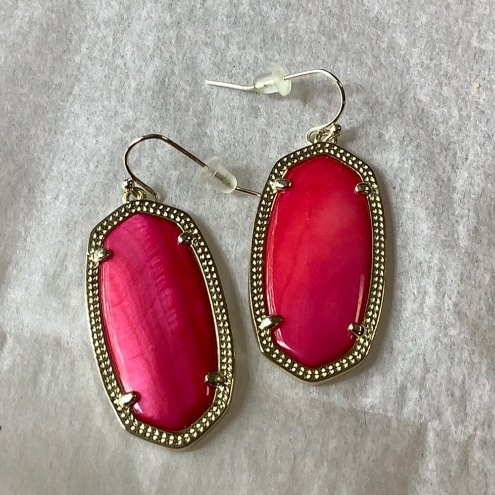 Kendra Scott Elle earrings